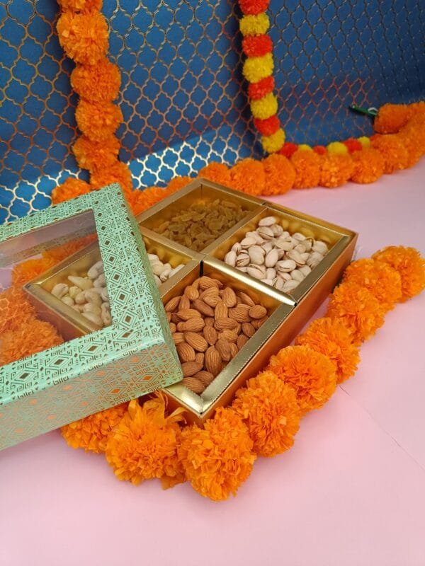 Bunch Diwali Gifting | Shubh Tohfa  4  Partition Dryfruits Box  | 400gm